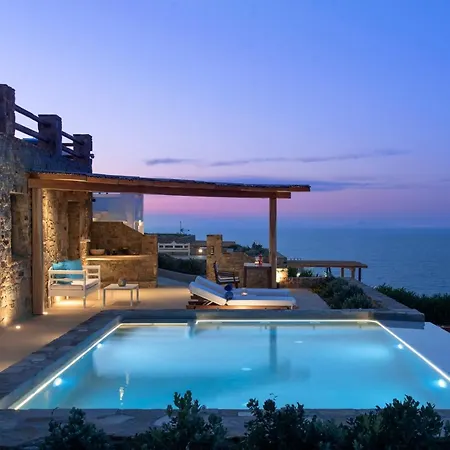 Naxos Rock فيلة
